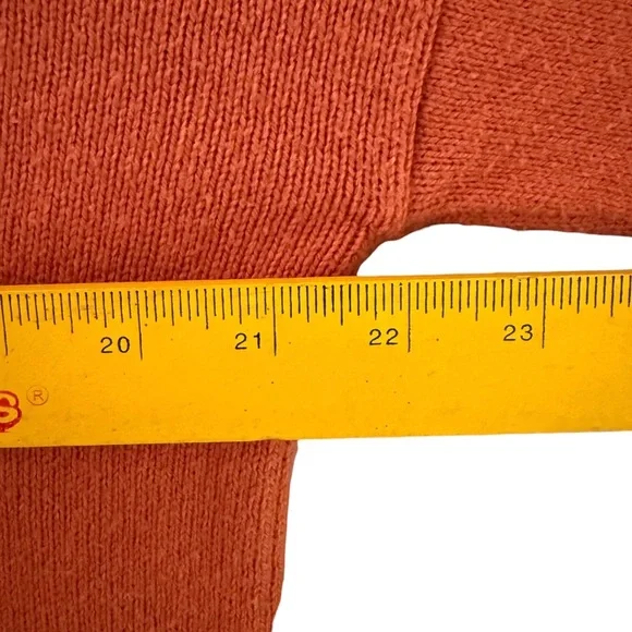 Madewell V-Neck Sweater in Warm Coral - Picture 7 of 8